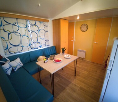 Stacaravan Famille Plus - 4/6 personen Stacaravan Famille Plus - 4/6 personen